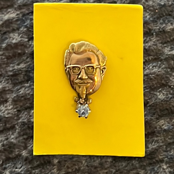 Jewelry Vintage Colonel Sanders Kfc Service Award Pin With Blue